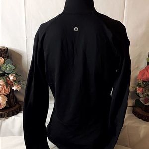 Lululemon jacket size 8